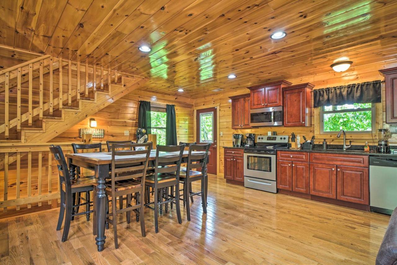 Pigeon Forge Cabin Sauna, Saltwater Pool And Views! Sevierville Buitenkant foto