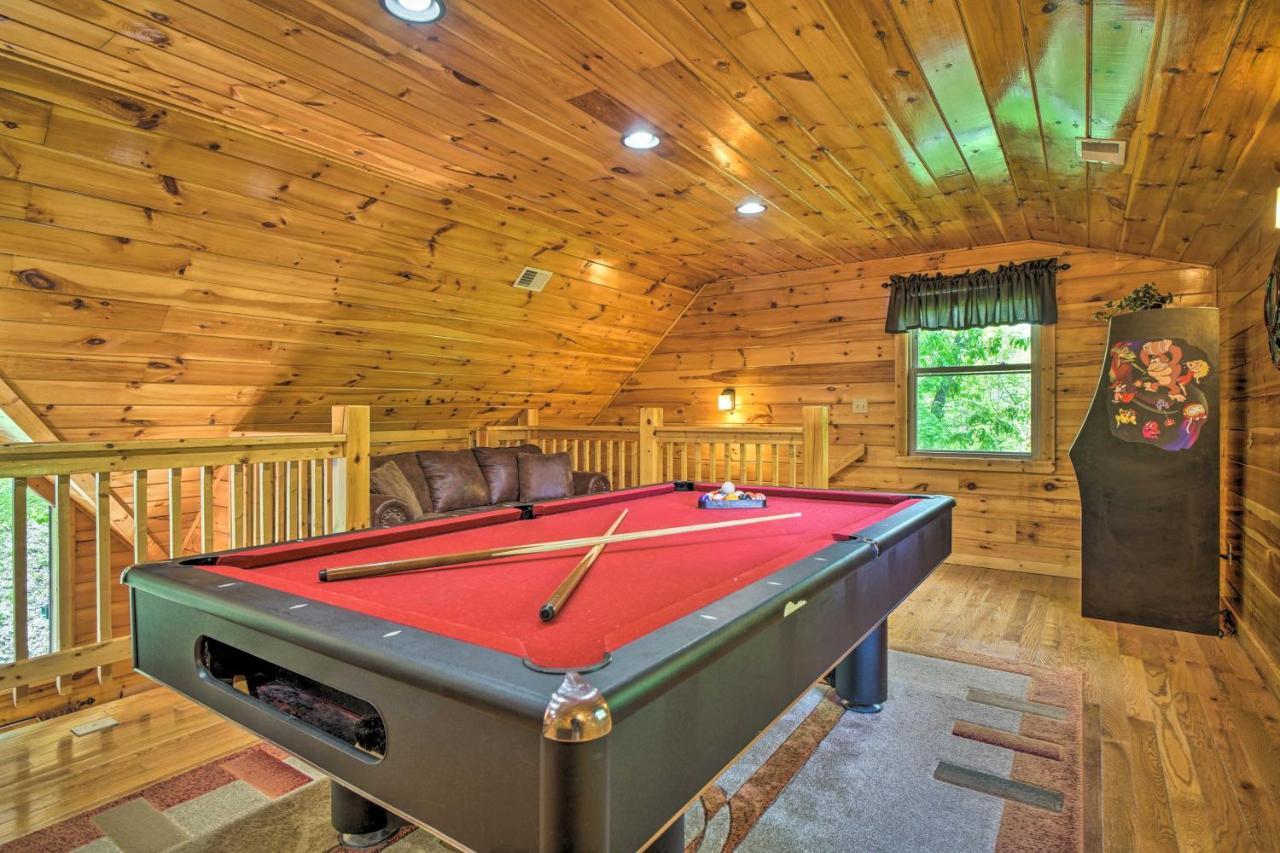 Pigeon Forge Cabin Sauna, Saltwater Pool And Views! Sevierville Buitenkant foto
