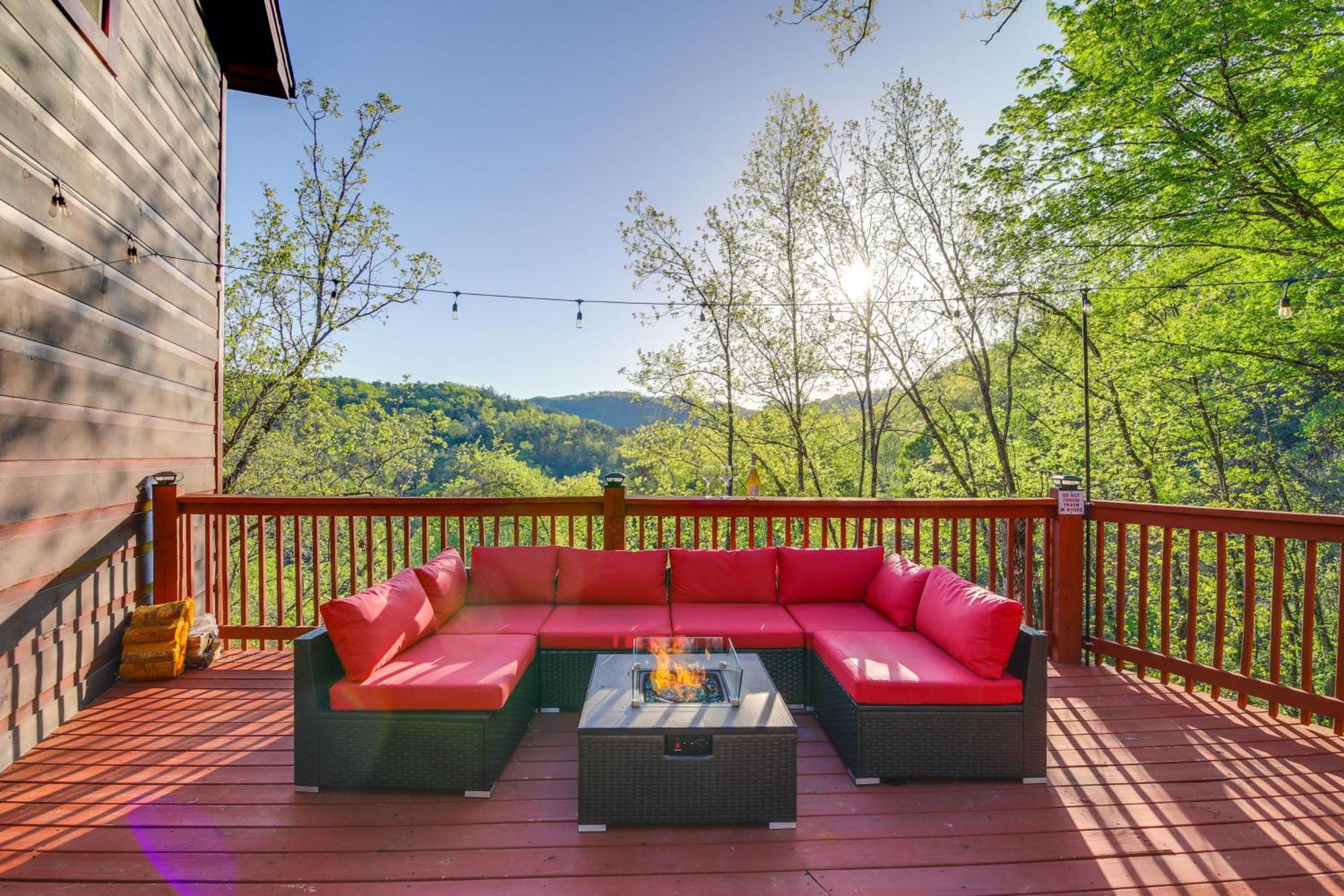 Pigeon Forge Cabin Sauna, Saltwater Pool And Views! Sevierville Buitenkant foto